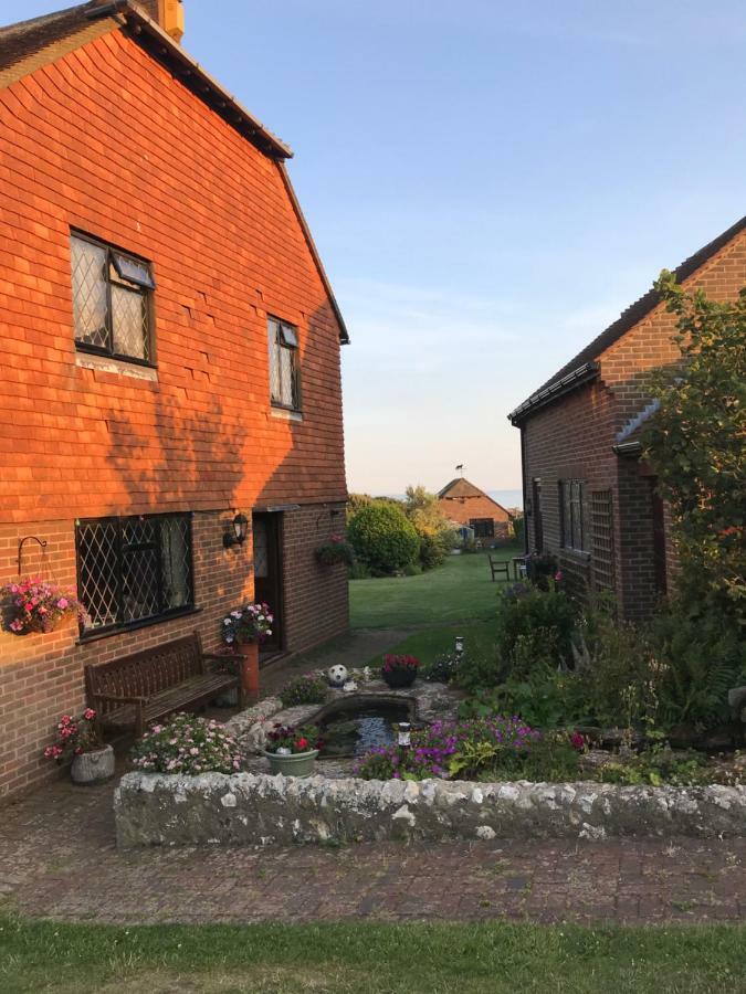 The Old Stable. Coombelands Villa Brighton Bagian luar foto